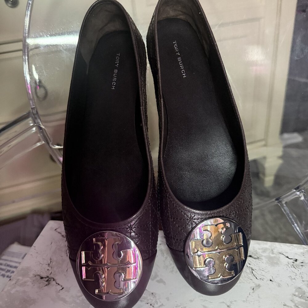 ❗️NWT❗️ Tory Burch Logo Ballet Flats – Brown Leather